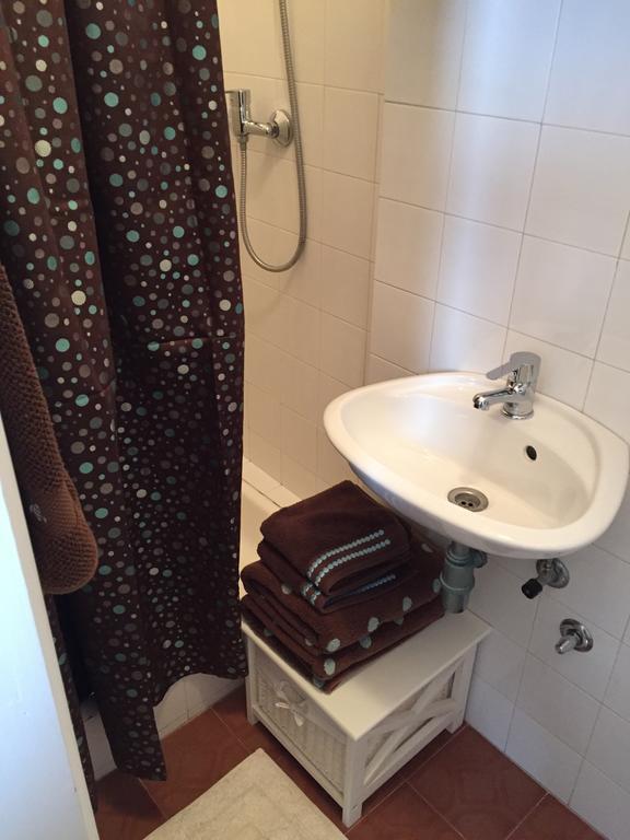 Guest House Punta Grzan ペトルチャネ 部屋 写真