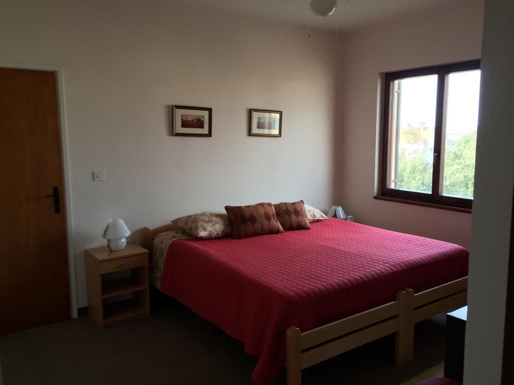 Guest House Punta Grzan ペトルチャネ 部屋 写真