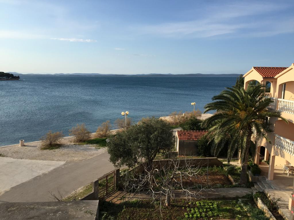 Guest House Punta Grzan ペトルチャネ 部屋 写真